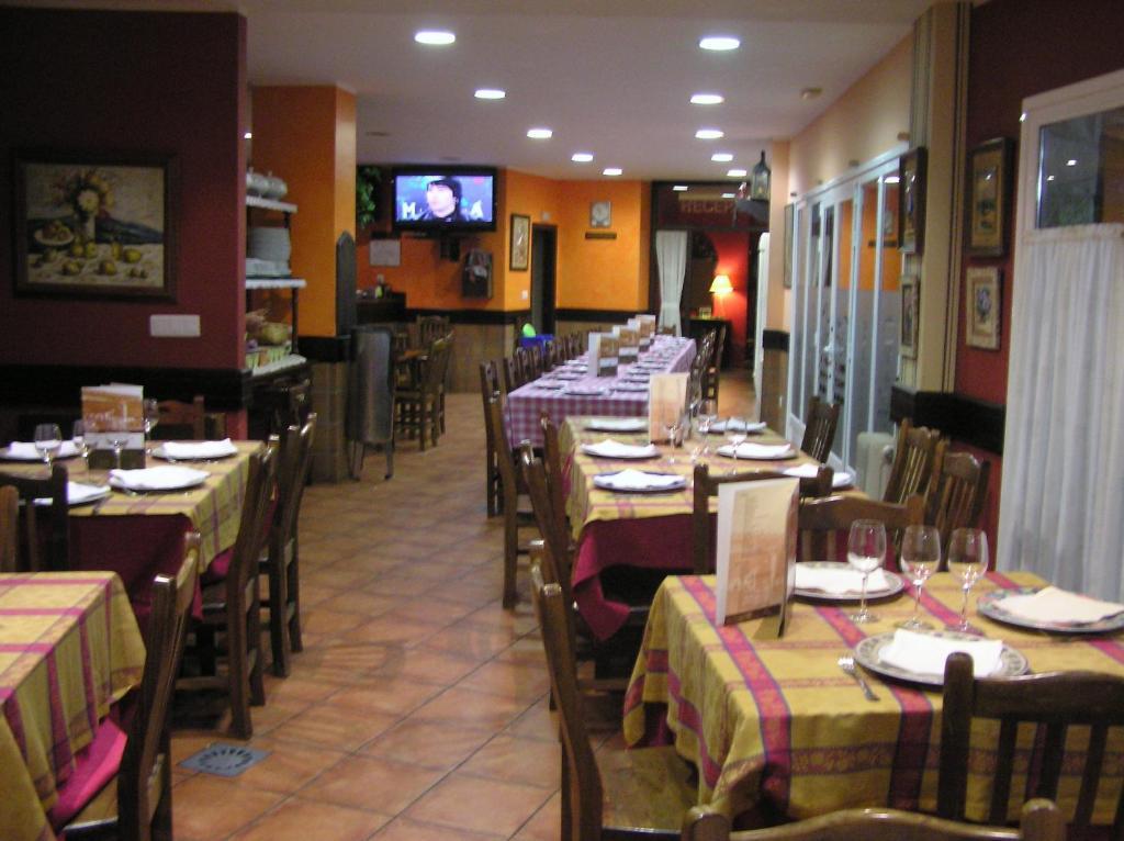 Hotel Entrevines Колунга Екстериор снимка